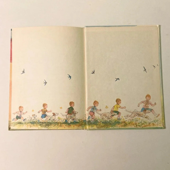 Vintage  1971 Here Comes Tagalong by Anne Mallet Steven Kellogg Hardcover Book - Picture 13 of 15